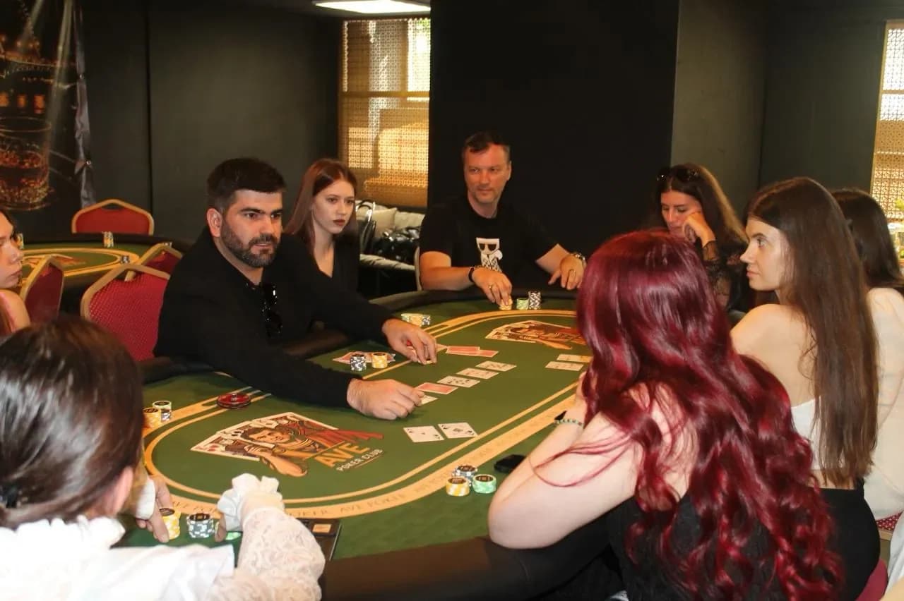 AVE Poker Club