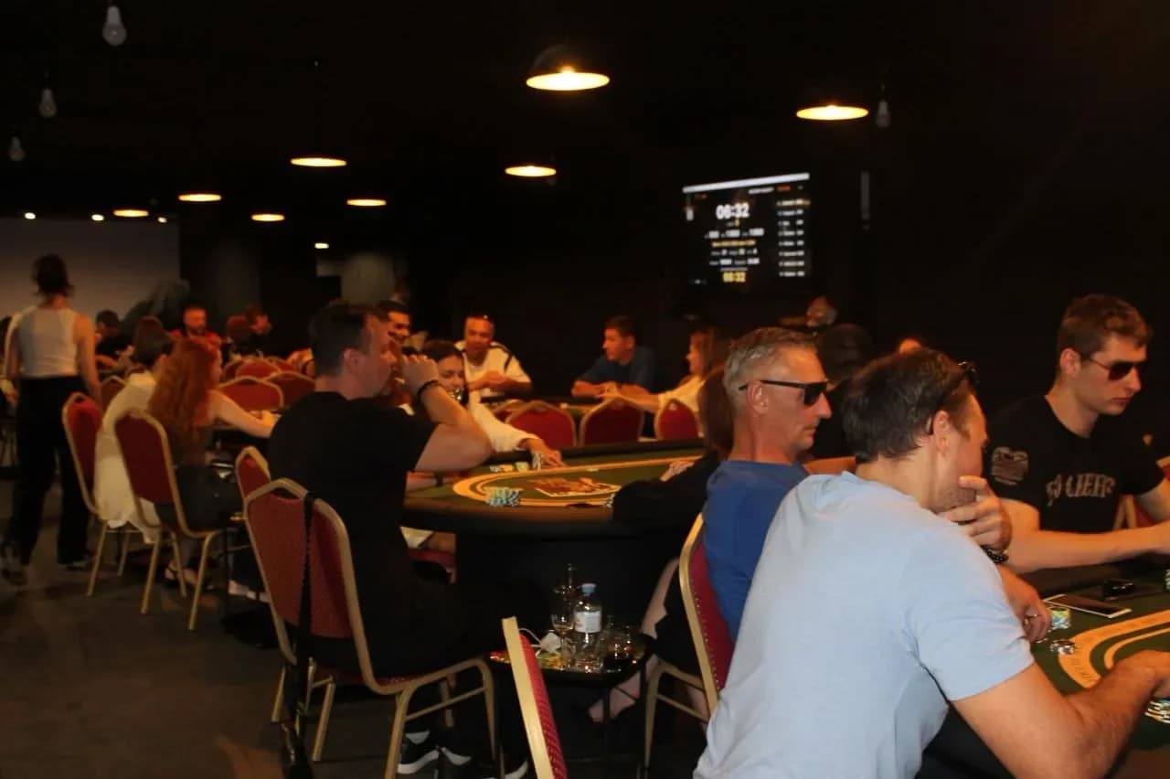 AVE Poker Club