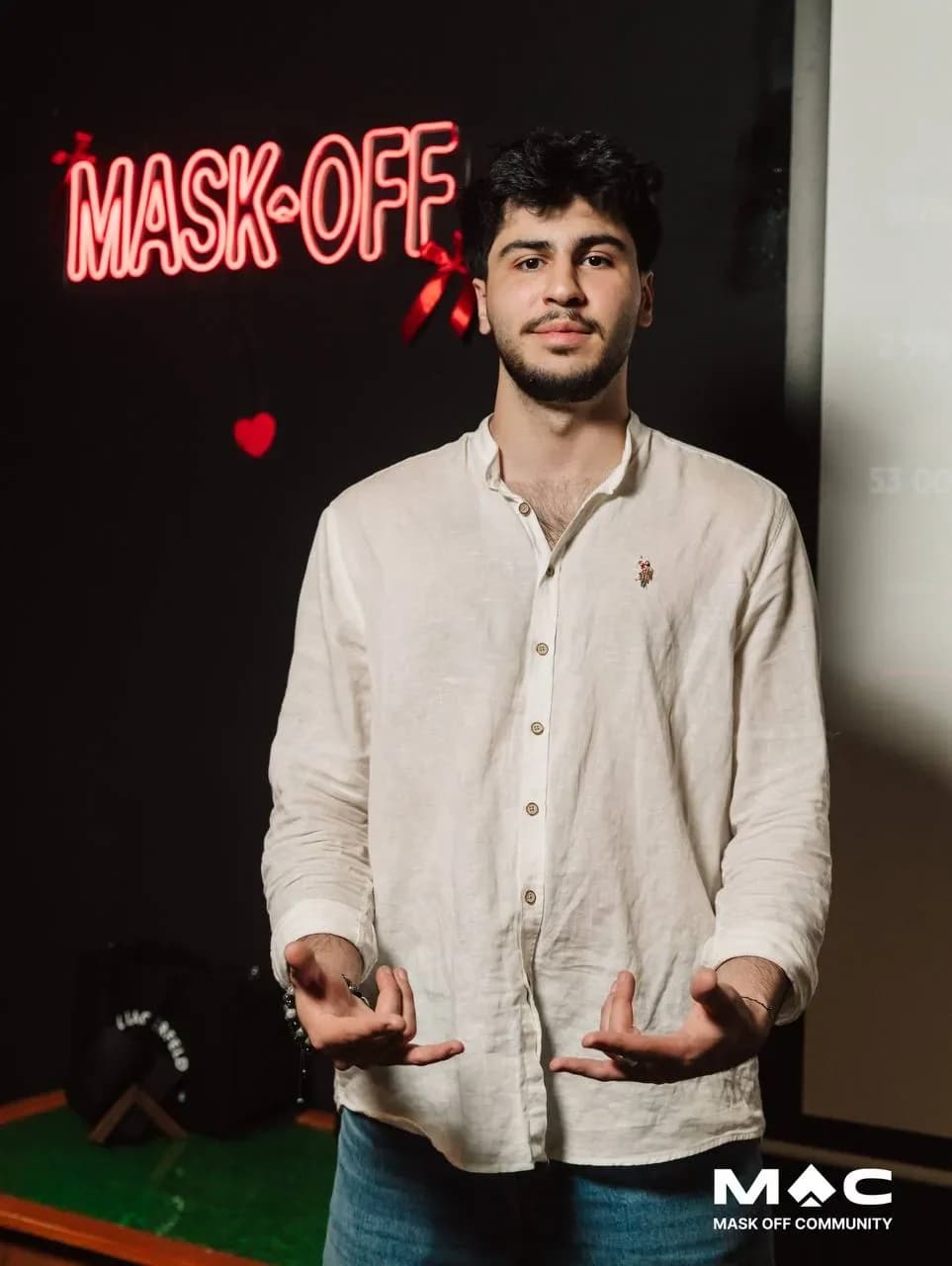 MASK OFF POKER