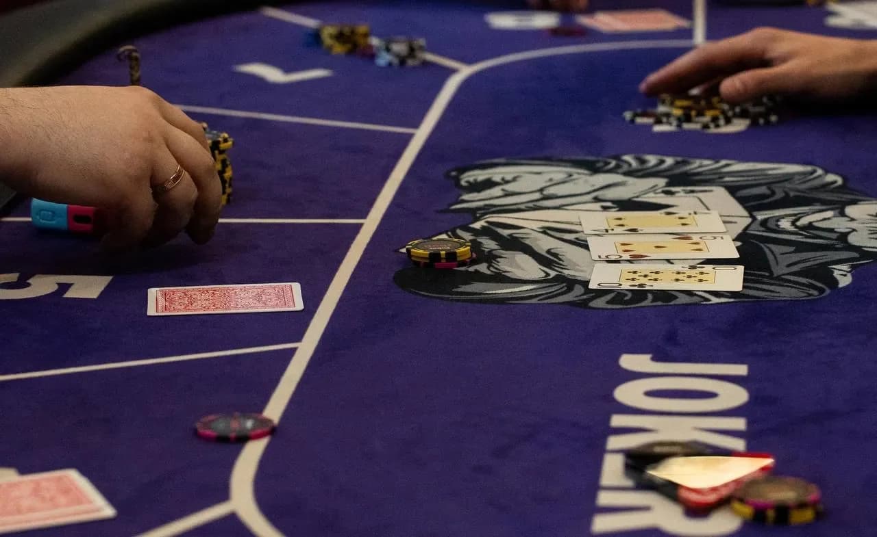 Joker Poker Club (Беломорская)