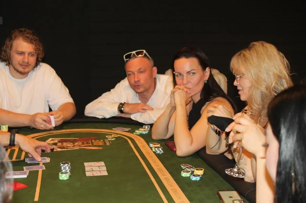 AVE Poker Club